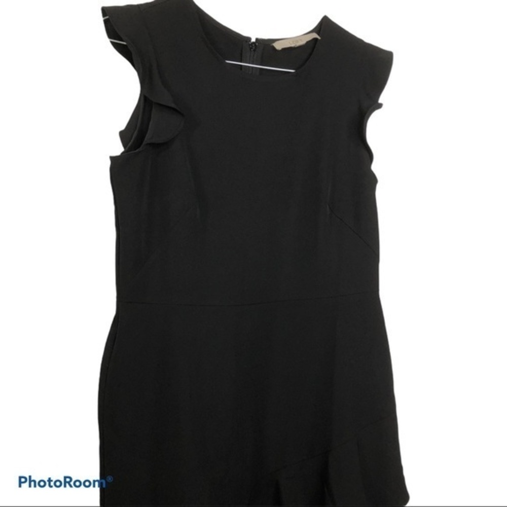 Little frilly black dress by Loft